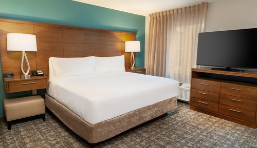 Studio Suite, 1 King Bed, Accessible, Kitchen (Communication Accessible)