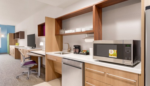 Studio, 2 Queen Beds, Accessible, Bathtub