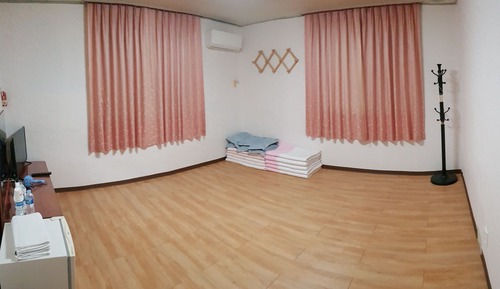 Deluxe Ondol Room