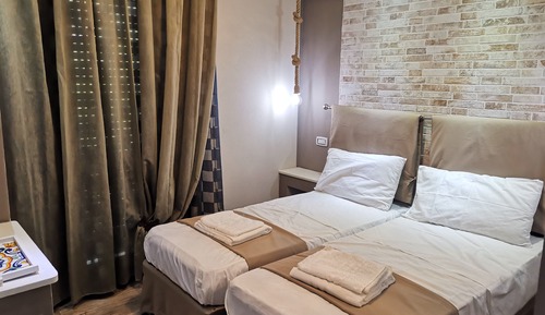 Deluxe Double or Twin Room