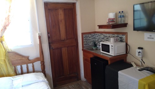 Standard Single Room, 1 Queen Bed