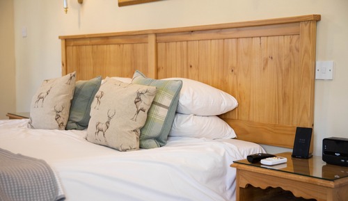 Deluxe Double Room, Ensuite, Courtyard View