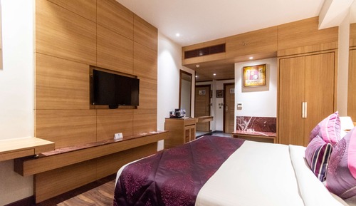 Superior Room, 1 King Bed, Non Smoking