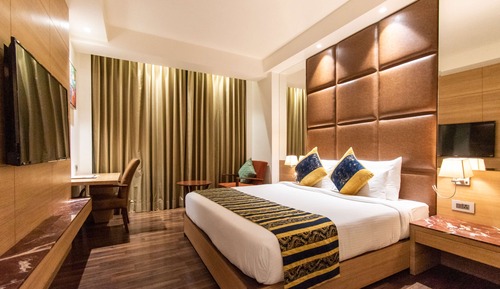 Suite, 1 King Bed, Non Smoking