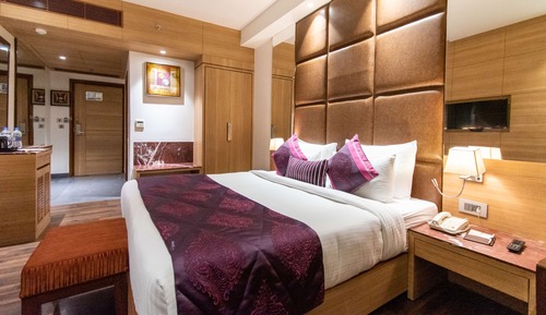 Deluxe Room, 1 King Bed, Non Smoking