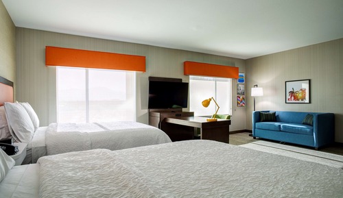 Suite, 2 Queen Beds, Accessible