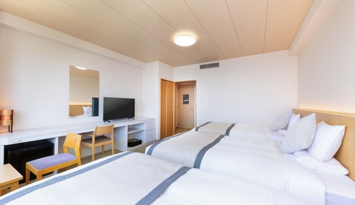 [Ocean View] Standard Triple (With toilet) (Non-smoking)