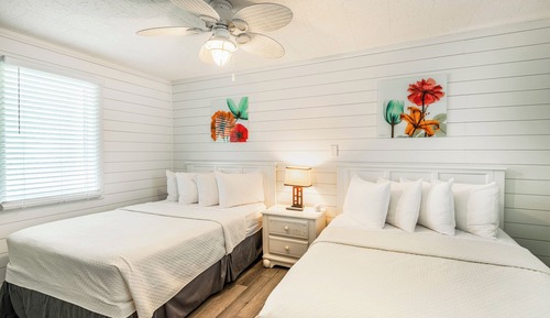 Room 8 - (3) Doubles and a kitchenette