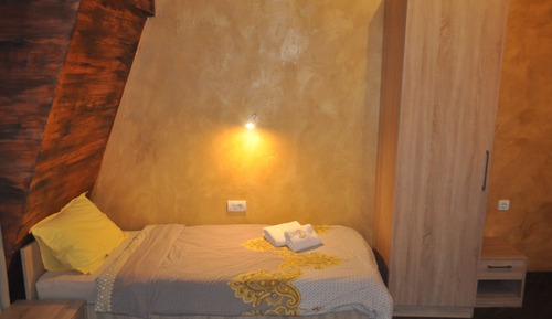 Classic Triple Room (2)