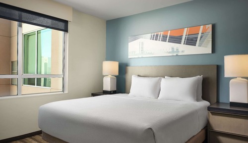 Suite, 1 Bedroom, Accessible, Corner (Bathtub)