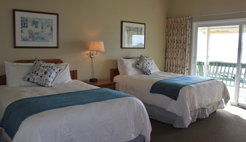 Coho Queen Room With Sunset Deck