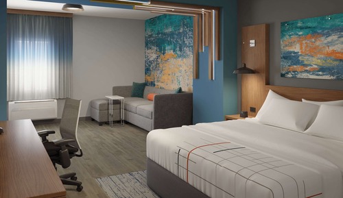 Deluxe Suite, 1 King Bed, Non Smoking (Efficiency)