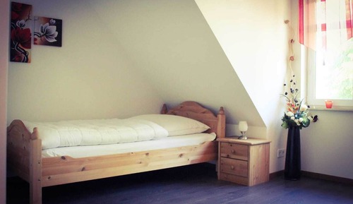 Single Room, Private Bathroom