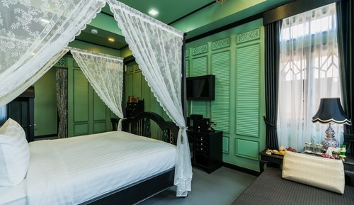 Deluxe Suite, Private Bathroom