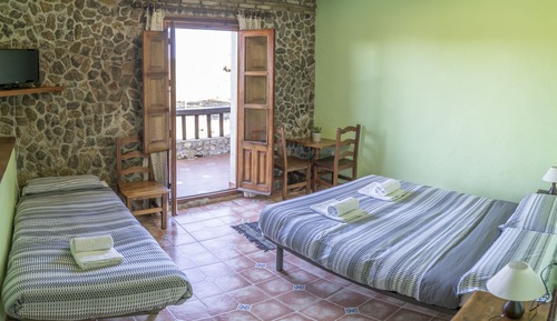 Family Triple Room, 1 Bedroom, Private Bathroom, Mountain View