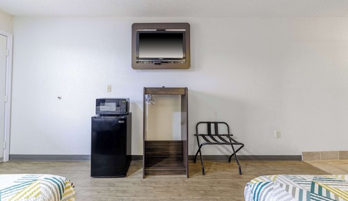 Standard Room, 2 Double Beds, Accessible, Non Smoking