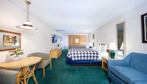 Studio, Multiple Beds