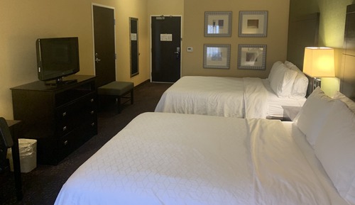 Standard Room, 2 Queen Beds, Accessible (Roll-In Shower)