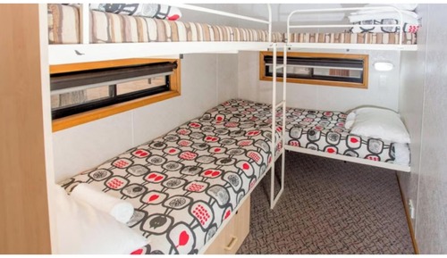 Superior 2 Bedroom Poolside Cabin - Sleeps 6