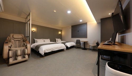 Suite (Massage Chair)