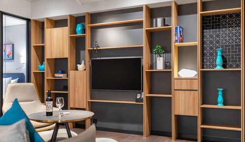 Habitat Deluxe Suite