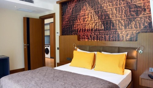 Deluxe Suite, 2 Bedrooms, Balcony