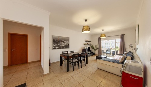 Apartment (3 Bedrooms)