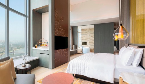 Room, 1 King Bed, River View