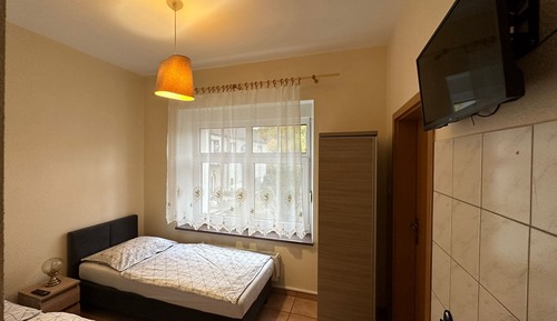 Twin Room (Czerwony)