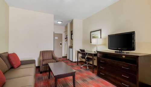 Standard Room, 1 Queen Bed, Accessible, Refrigerator & Microwave
