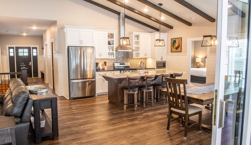 593 - 5 Bdrm Fairway Pines