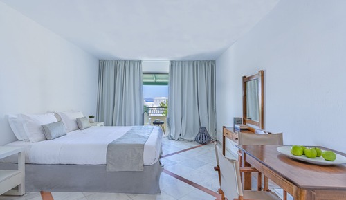 Comfort Room (Knossos Boutique)