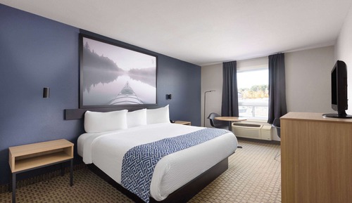 Standard Room, 1 King Bed