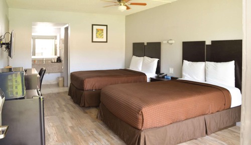 Standard Room, 2 Double Beds, Non Smoking