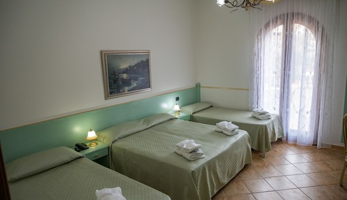 Economy Quadruple Room