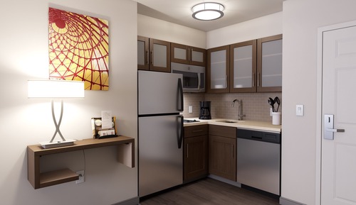 Suite, 1 Bedroom, Accessible, Kitchen (1 King, Mobil Roll Shwr)