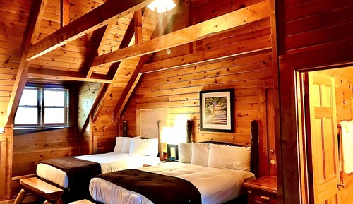 Double Lodge Room, 2 Queen Beds