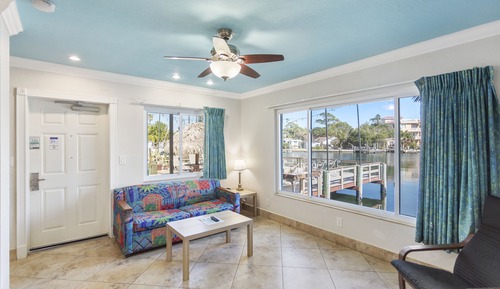 Suite, 1 Queen Bed with Sofa bed, Marina View