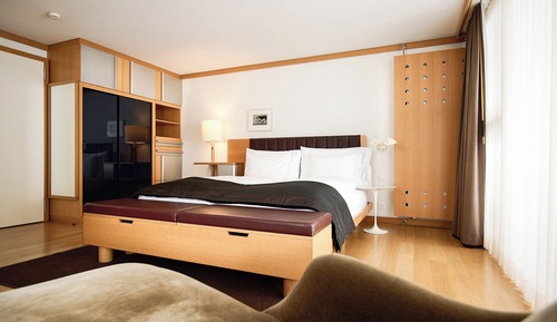 Design Double Room, 1 King Bed, Valley View