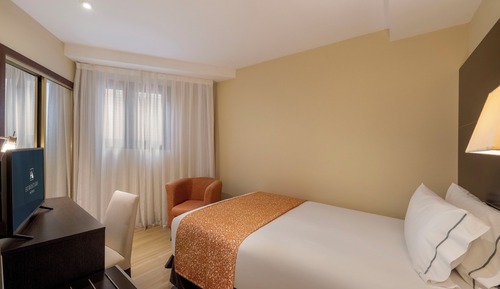 Single Room, 1 Double Bed