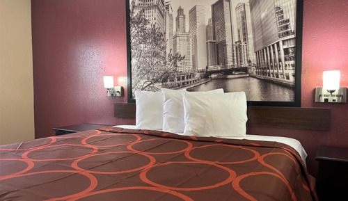 Standard Room, 1 King Bed