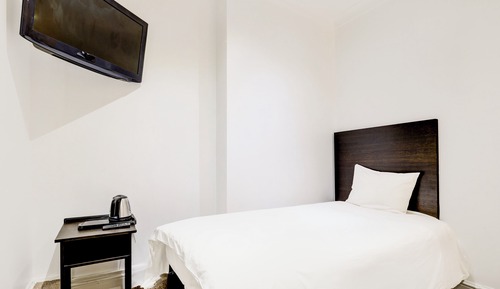 Standard Single Room, Shared Bathroom