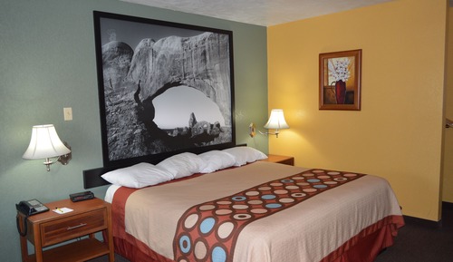 Room, 1 King Bed, Non Smoking (Efficiency)