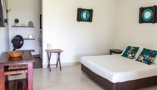 Junior Double Room, Multiple Beds, Refrigerator, Pool View