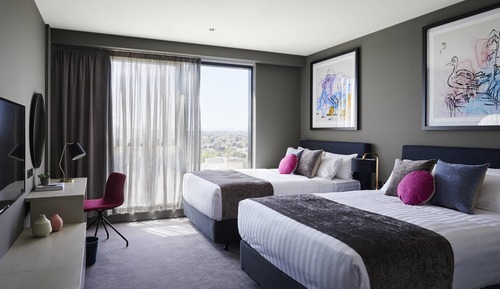 Twin Room, 2 Queen Beds (Chen)