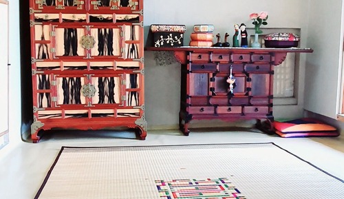 Room (jaggeunsarangchae)