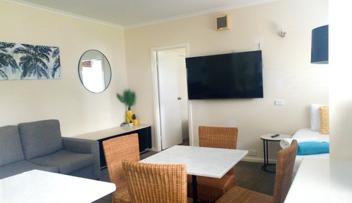 Premium Apartment, 1 King Bed with Sofa bed, Non Smoking