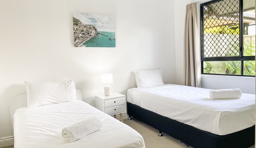 Classic Apartment, 3 Bedrooms, Garden View, Poolside