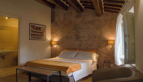 Deluxe Room, Multiple Beds, Non Smoking