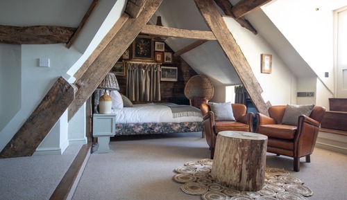 Signature Room, 1 King Bed, Balcony